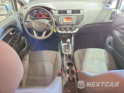 Zdjęcie 8 z 12 samochodu: 2016 KIA RIO LX VIN:KNADM4A33G6554272 - miniatura