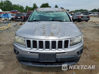 Piąte zdjęcie samochodu w środku: 2016 JEEP COMPASS SPORT VIN:1C4NJCBAXGD634882 - miniatura
