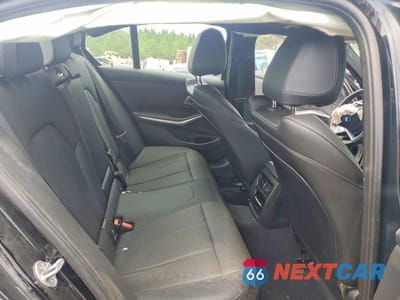 Zdjęcie 10 z 12 samochodu: 2024 BMW 330E VIN:3MW39FF03R8E09509 - miniatura