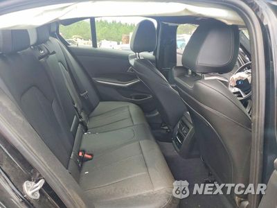 Zdjęcie 10 z 12 samochodu: 2024 BMW 330E VIN:3MW39FF03R8E09509 - miniatura