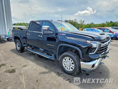 Czwarte zdjęcie samochodu z boku: 2024 CHEVROLET SILVERADO K3500 LTZ VIN:2GC4YUEY4R1112480 - miniatura
