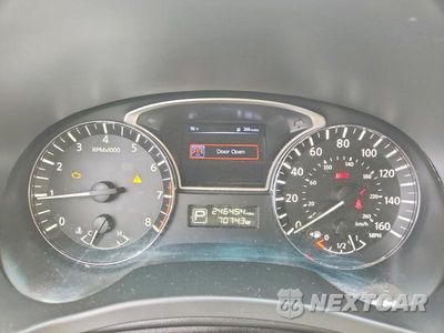 Zdjęcie 9 z 13 samochodu: 2015 NISSAN PATHFINDER SV VIN:5N1AR2MN7FC611206 - miniatura