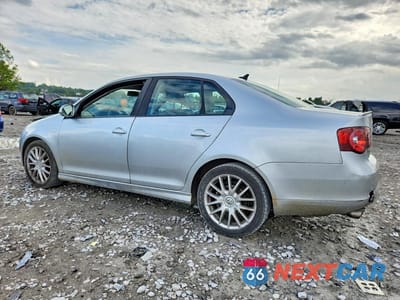 Drugie zdjęcie samochodu z przodu: 2008 VOLKSWAGEN JETTA WOLFSBURG VIN:3VWRJ71K58M180949 - miniatura