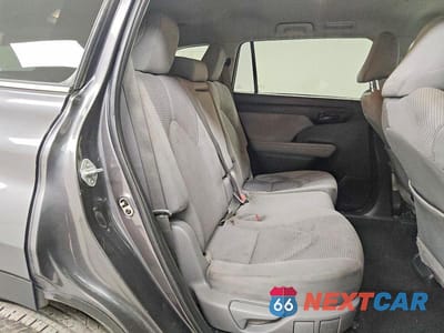 Zdjęcie 11 z 13 samochodu: 2022 TOYOTA HIGHLANDER HYBRID LE VIN:5TDZARAH5NS515707 - miniatura