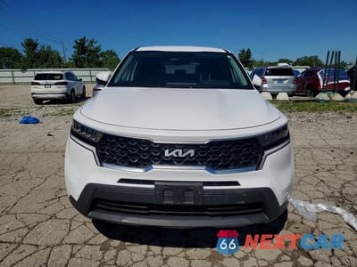 Piąte zdjęcie samochodu w środku: 2022 KIA SORENTO LX VIN:5XYRG4LC1NG142097 - miniatura