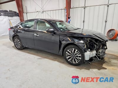 Czwarte zdjęcie samochodu z boku: 2025 NISSAN ALTIMA SV VIN:1N4BL4DV0SN367599 - miniatura