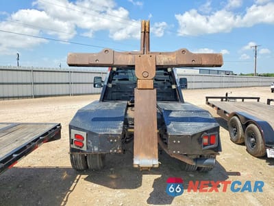 Zdjęcie 6 z 12 samochodu: 2005 FORD F450 SUPER DUTY VIN:1FDXF46P15EB33381 - miniatura