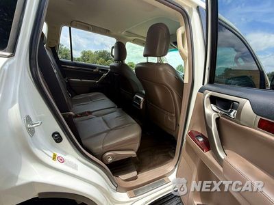 Zdjęcie 6 z 10 samochodu: 2016 LEXUS GX 460 VIN:JTJBM7FX2G5146209 - miniatura