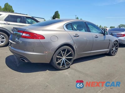 Trzecie zdjęcie samochodu z tyłu: 2009 JAGUAR XF SUPERCHARGED VIN:SAJWA07C191R43580 - miniatura