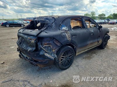 Trzecie zdjęcie samochodu z tyłu: 2019 PORSCHE CAYENNE VIN:WP1AA2AY6KDA15534 - miniatura