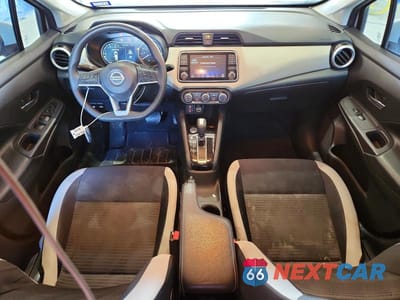 Zdjęcie 8 z 12 samochodu: 2020 NISSAN VERSA SV VIN:3N1CN8EVXLL891796 - miniatura