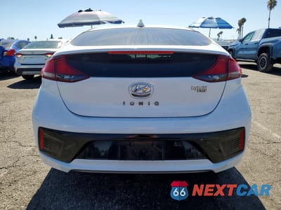 Zdjęcie 6 z 12 samochodu: 2017 HYUNDAI IONIQ VIN:KMHC65LC0HU039069 - miniatura