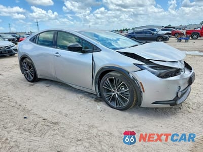 Czwarte zdjęcie samochodu z boku: 2024 TOYOTA PRIUS XLE VIN:JTDACAAU4R3038295 - miniatura
