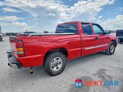 Trzecie zdjęcie samochodu z tyłu: 2004 GMC NEW SIERRA C1500 VIN:2GTEC19V841419273 - miniatura
