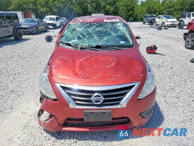 Piąte zdjęcie samochodu w środku: 2018 NISSAN VERSA SV VIN:3N1CN7AP5JL851642 - miniatura