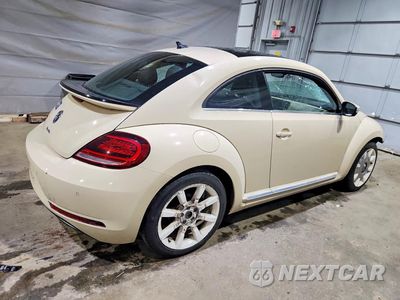 Trzecie zdjęcie samochodu z tyłu: 2019 VOLKSWAGEN BEETLE S/FINAL EDITION SE/FINAL EDITION SEL VIN:3VWFD7AT1KM702258 - miniatura