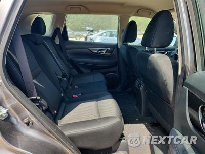 Zdjęcie 11 z 13 samochodu: 2018 NISSAN ROGUE S VIN:KNMAT2MV3JP588448 - miniatura