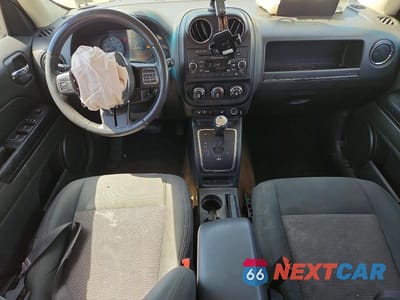 Zdjęcie 8 z 13 samochodu: 2014 JEEP PATRIOT LATITUDE VIN:1C4NJPFA1ED602806 - miniatura