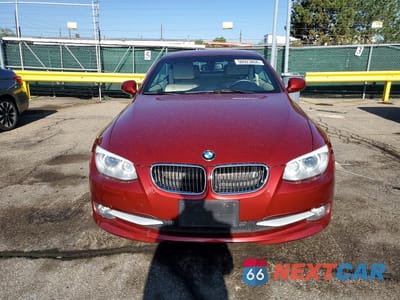 Piąte zdjęcie samochodu w środku: 2013 BMW 335 I VIN:WBADX7C50DJ589741 - miniatura