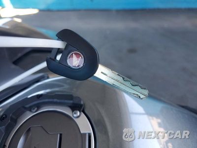 Zdjęcie 8 z 9 samochodu: 2026 HONDA NT1100 D VIN:JH2SC9041TK100129 - miniatura