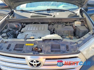Zdjęcie 12 z 13 samochodu: 2013 TOYOTA HIGHLANDER BASE VIN:5TDBK3EH6DS218658 - miniatura