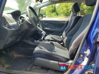 Zdjęcie 7 z 12 samochodu: 2011 HONDA FIT SPORT VIN:JHMGE8G56BC021094 - miniatura