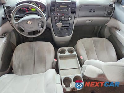 Zdjęcie 8 z 13 samochodu: 2006 KIA SEDONA LX VIN:KNDMB233X66032201 - miniatura