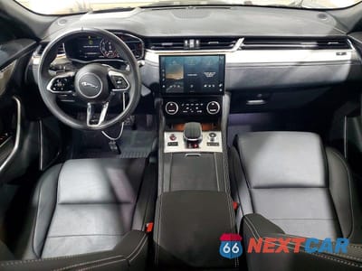 Zdjęcie 8 z 14 samochodu: 2026 JAGUAR F-PACE R-DYNAMIC S VIN:SADCT2FU5TA758834 - miniatura