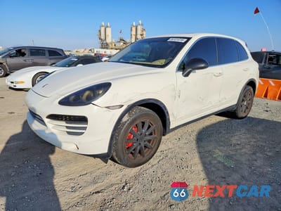 2011 PORSCHE CAYENNE WP1AA2A20BLA04353 - główne zdjęcie licytacji z USA - miniatura