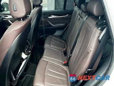 Zdjęcie 9 z 12 samochodu: 2015 BMW X5 XDRIVE35I VIN:5UXKR0C50F0P16040 - miniatura