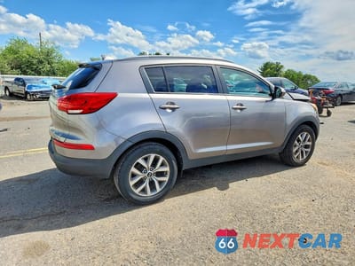 Trzecie zdjęcie samochodu z tyłu: 2014 KIA SPORTAGE LX VIN:KNDPBCAC3E7658493 - miniatura