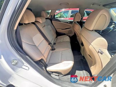 Zdjęcie 6 z 10 samochodu: 2017 HYUNDAI TUCSON SPORT VIN:KM8J3CA27HU466795 - miniatura