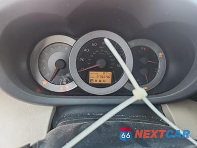 Zdjęcie 9 z 13 samochodu: 2007 TOYOTA RAV4 LIMITED VIN:JTMBK31V875021416 - miniatura