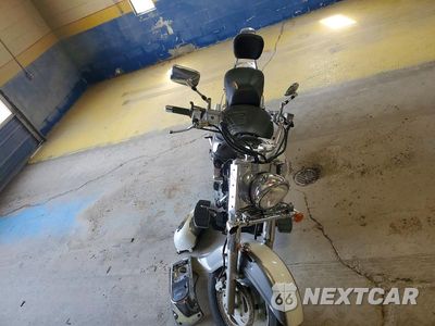 Piąte zdjęcie samochodu w środku: 2002 SUZUKI VL1500 VIN:JS1VY51A022100491 - miniatura