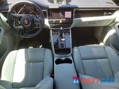 Zdjęcie 8 z 14 samochodu: 2025 PORSCHE MACAN BASE VIN:WP1AA2A52SLB08885 - miniatura
