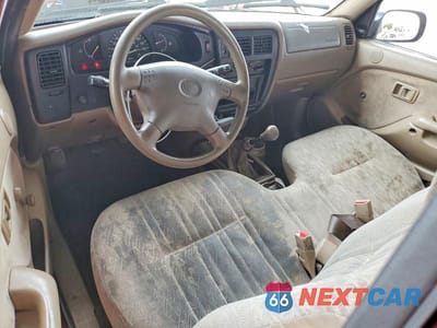 Zdjęcie 8 z 12 samochodu: 2001 TOYOTA TACOMA BASE VIN:5TENL42NX1Z852869 - miniatura