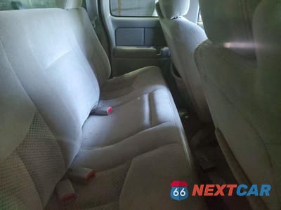Zdjęcie 10 z 12 samochodu: 2004 CHEVROLET SILVERADO K1500 VIN:1GCEK19T64E178622 - miniatura