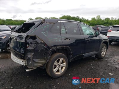 Trzecie zdjęcie samochodu z tyłu: 2019 TOYOTA RAV4 LE VIN:2T3F1RFV3KC038367 - miniatura