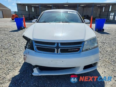 Piąte zdjęcie samochodu w środku: 2011 DODGE AVENGER MAINSTREET VIN:1B3BD1FG8BN515035 - miniatura