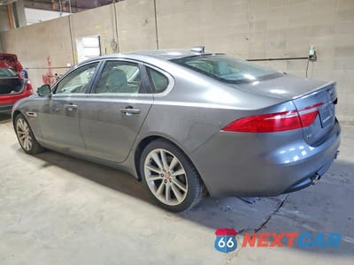 Drugie zdjęcie samochodu z przodu: 2016 JAGUAR XF PRESTIGE VIN:SAJBK4BV0GCY12993 - miniatura