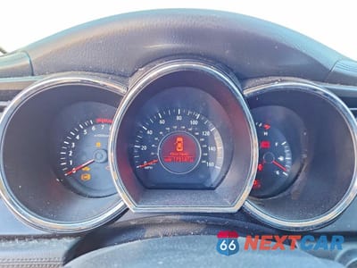 Zdjęcie 9 z 12 samochodu: 2011 KIA OPTIMA EX VIN:KNAGN4A77B5059326 - miniatura