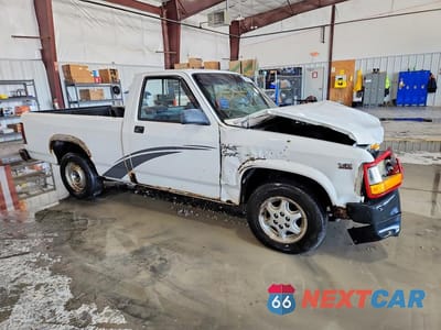 Czwarte zdjęcie samochodu z boku: 1995 DODGE DAKOTA VIN:1B7FL26X5SW949805 - miniatura