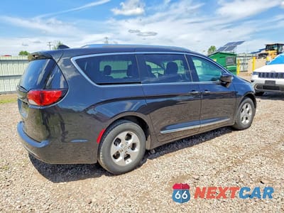 Trzecie zdjęcie samochodu z tyłu: 2017 CHRYSLER PACIFICA TOURING L PLUS VIN:2C4RC1EG2HR628251 - miniatura