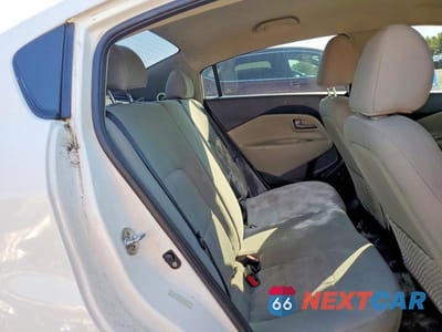 Zdjęcie 10 z 12 samochodu: 2014 KIA RIO LX VIN:KNADM4A34E6364560 - miniatura