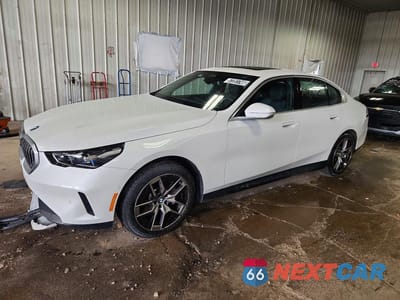 2026 BMW 530 XI WBA53FJ06TCW40907 - główne zdjęcie licytacji z USA - miniatura