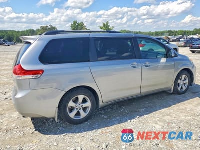Trzecie zdjęcie samochodu z tyłu: 2011 TOYOTA SIENNA LE VIN:5TDKK3DC0BS154345 - miniatura