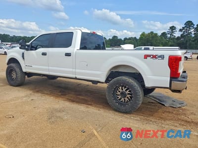 Drugie zdjęcie samochodu z przodu: 2017 FORD F250 SUPER DUTY VIN:1FT7W2BT6HEE27102 - miniatura