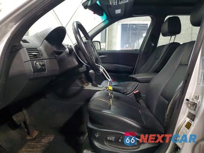 Zdjęcie 7 z 13 samochodu: 2005 BMW X3 3.0I VIN:WBXPA93415WD11333 - miniatura