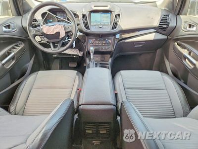 Zdjęcie 8 z 13 samochodu: 2018 FORD ESCAPE SE VIN:1FMCU0GD5JUA48836 - miniatura