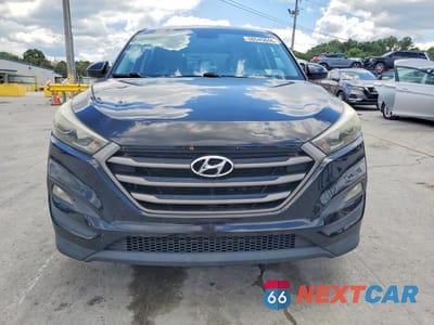 Piąte zdjęcie samochodu w środku: 2016 HYUNDAI TUCSON SE VIN:KM8J23A46GU127528 - miniatura